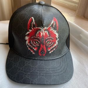 GG Supreme baseball hat with wolf